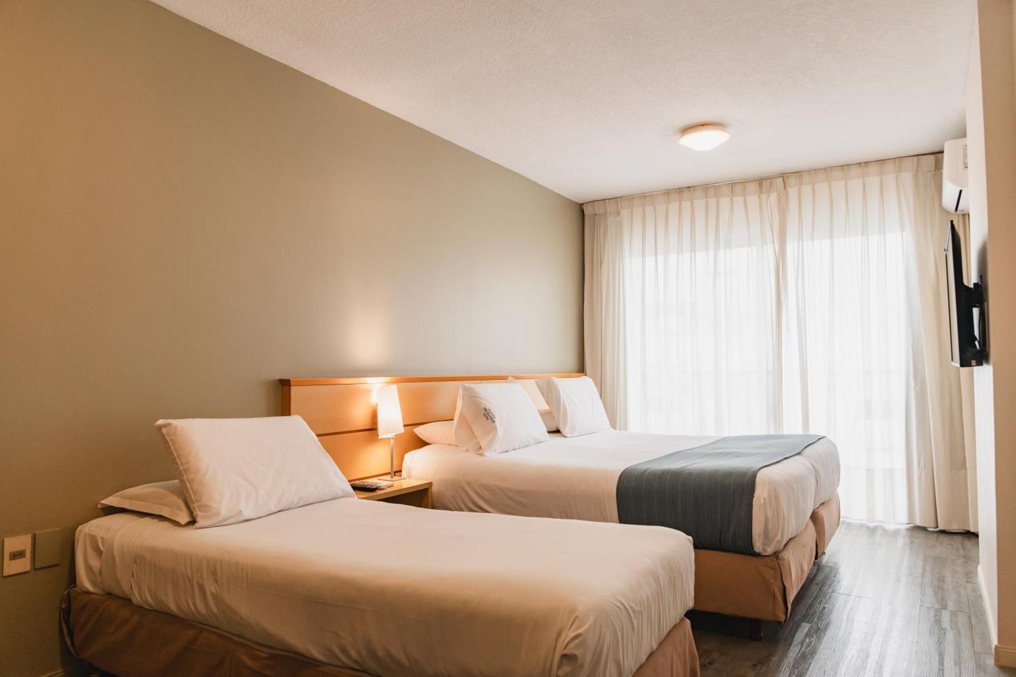 Punta Trouville Hotel Монтевидео Екстериор снимка
